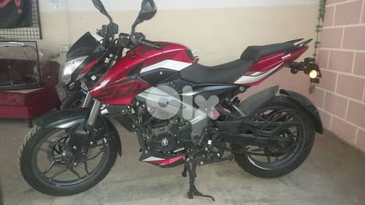 Bajaj Pulsar NS200 2025