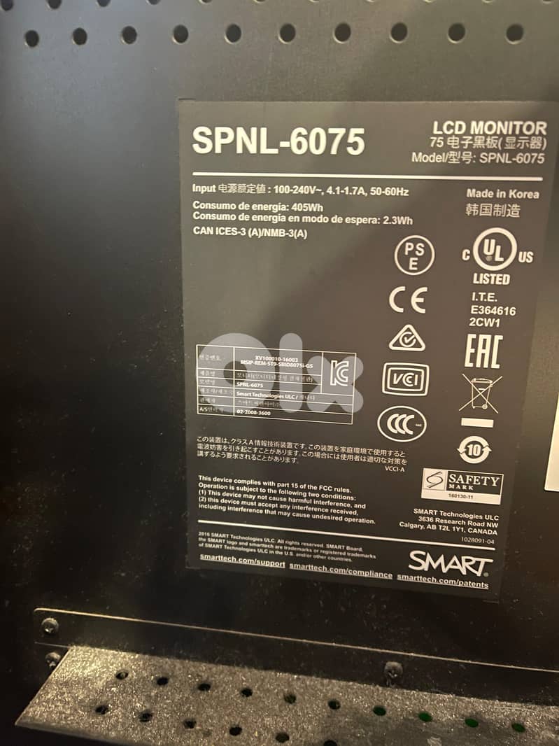 75" SMART Board 6075 - 4K Interactive Touch Screen Whiteboard (iQ 5