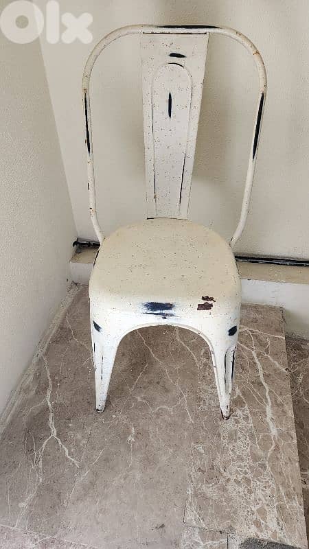 Iron chairs and high chairs 3