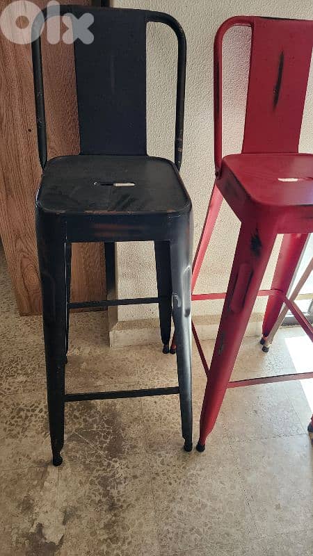 Iron chairs and high chairs 5