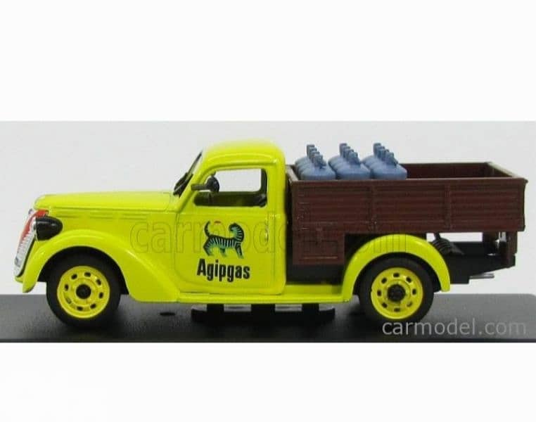 Fiat 1100 pickup 1954 (AgipGaz) diecast car model 1;43. 1