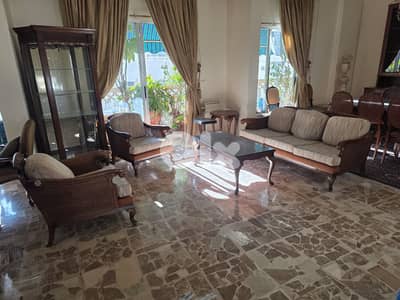 Complete Classic Living Room Set – Sofa, Armchairs, Showcase & Tables