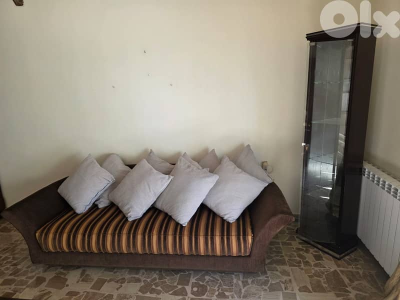 Complete Living Room Set (Sofa + Armchairs + Tables + Showcase) – Excl 4