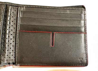 TUmi original wallet