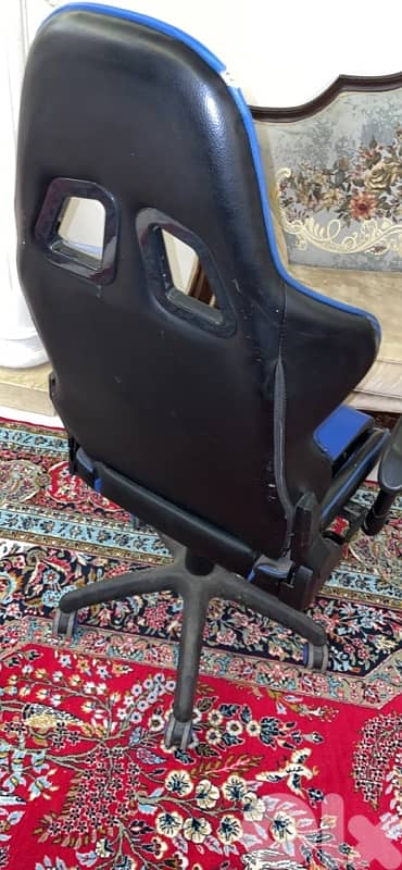 Office & Gaming Chairs - 8-Chair Set - Comfortable