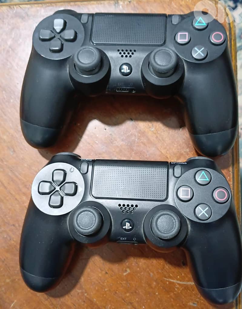 PS4 Slim 1TB with original Controllers and VR1 3