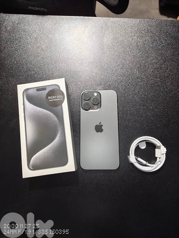 iphone 15 pro max Black 256GB 5