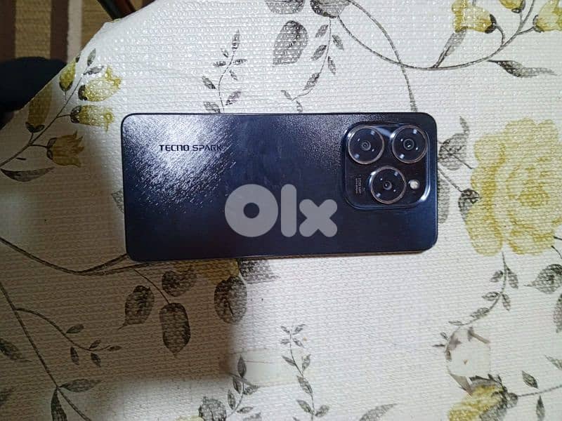 Tecno Spark 20 pro 8