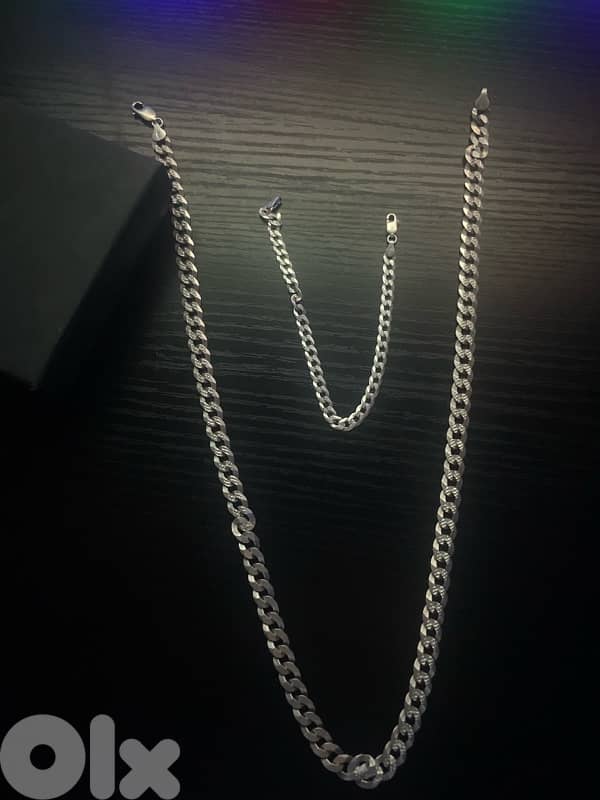 Men’s Chain Necklace + Bracelet Set Stylish & Clean 1