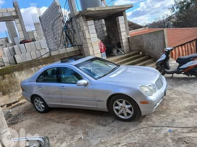 Mercedes-Benz C240  2001