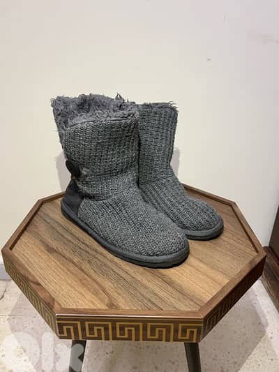 Cozy Knit Winter Boots – Size 38 - Used in Good Condition