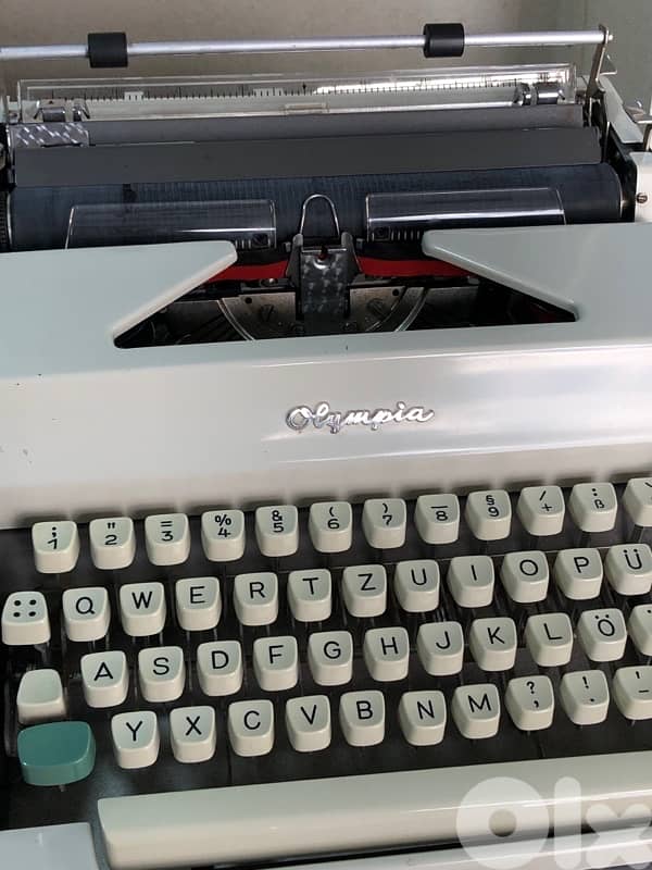 Typewriter 1