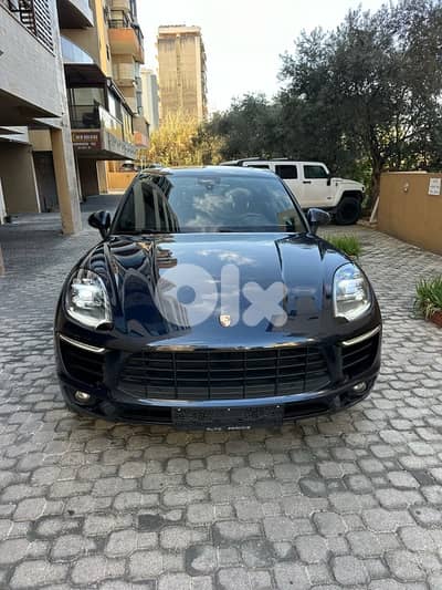 Porsche Macan S 2018 dark blue on black (clean carfax)