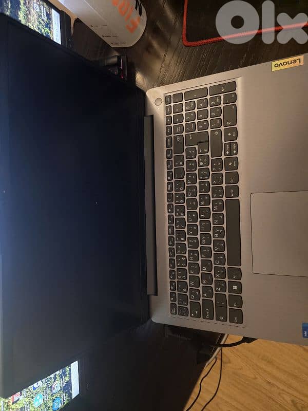 Lenovo IdeaPad 3 barely used 1