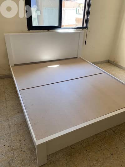 تخت مجوز جديد من المعمل بافضل الاسعار