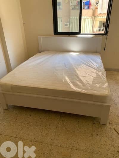 تخت مجوز مع فرشة جديدة من المعمل بافضل الاسعار