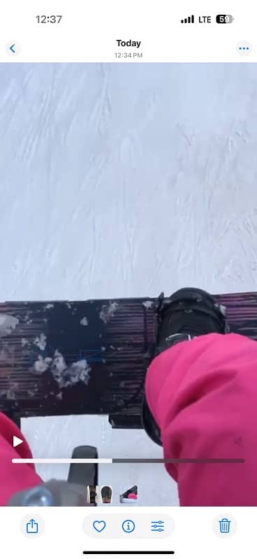 Snowboard like new + boots 1