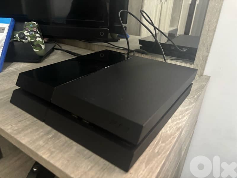 PS4 AND TV BUNDLE(optional) 1