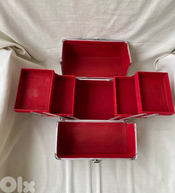 makeup vanity case 4