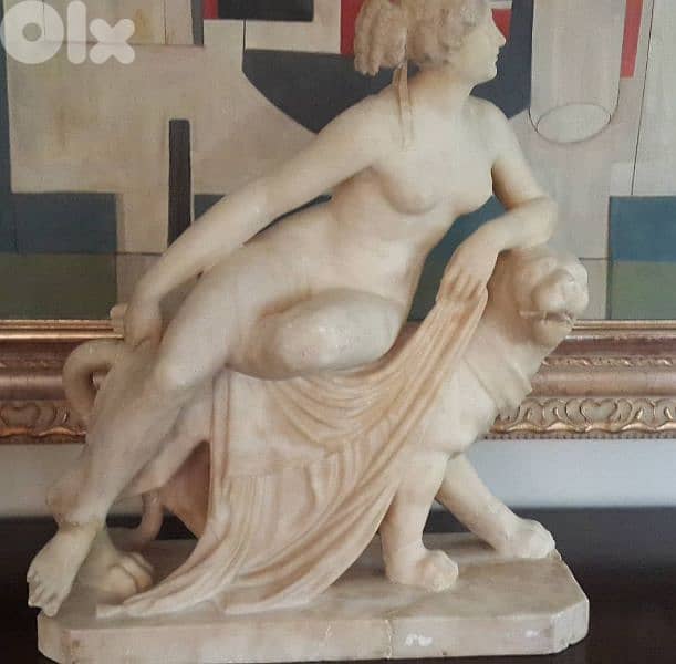 Marble statue Antique 2