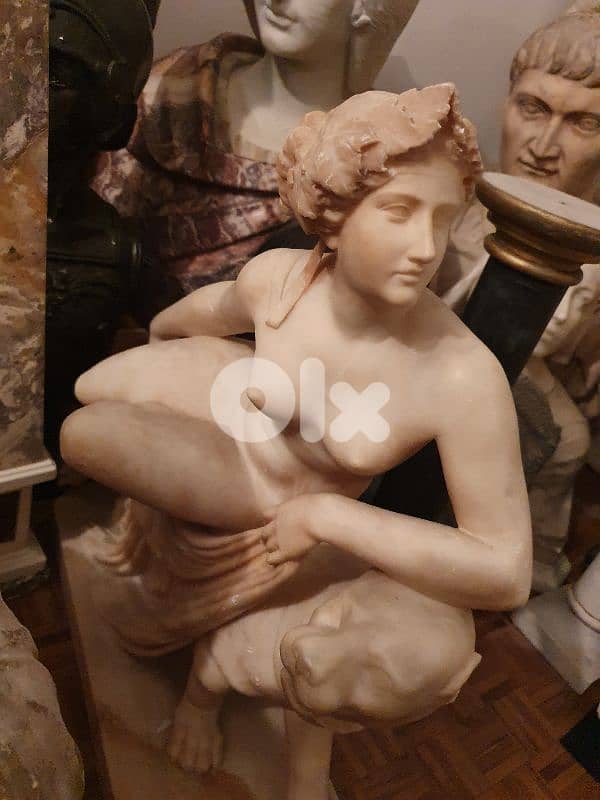 Marble statue Antique 4