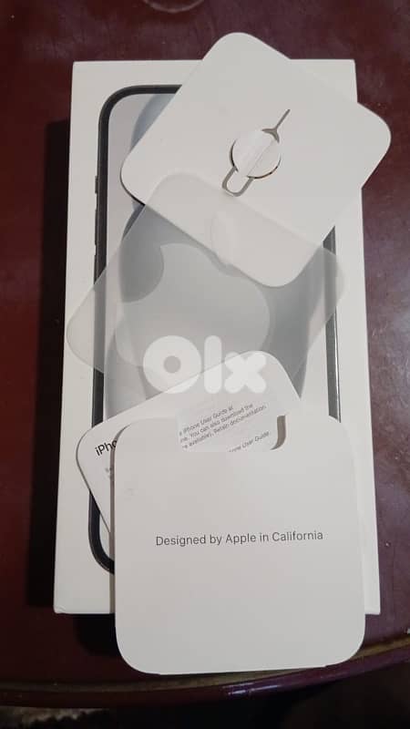 iphone 15 used 1 month 100% battery 1