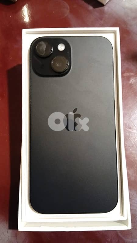 iphone 15 used 1 month 100% battery 3