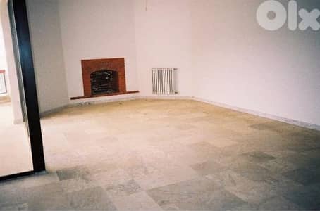 Ajaltoun Spacious apartment with open mountain views