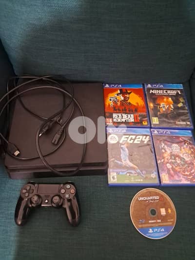 ps4 slim used for 7 months with 4 games