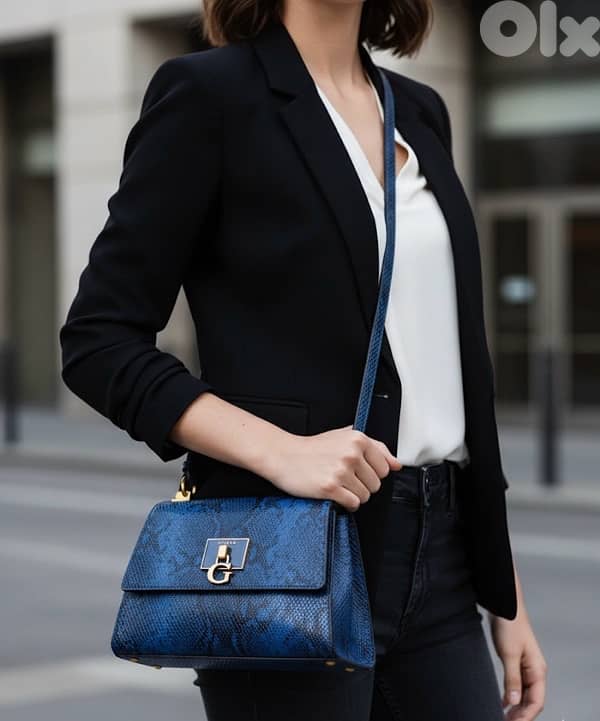 New Original GUESS Stephi Top Handbag 1