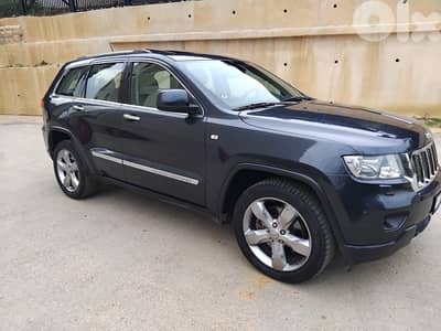 Jeep Grand Cherokee 2013 Company Source and One Owner Full Options