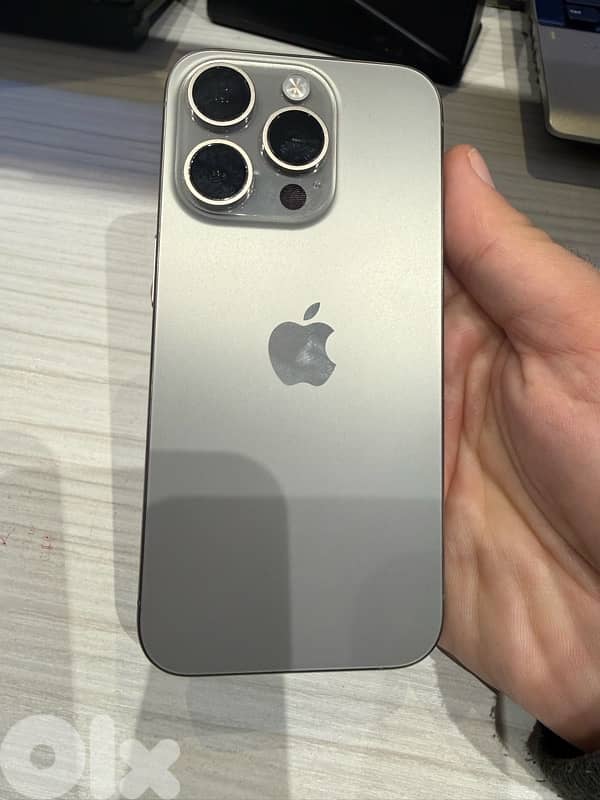 iphone 15 pro 256GB 1