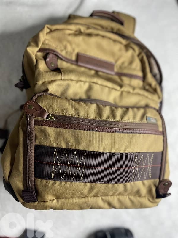 Canon EOS 2000D DSLR Camera – Full Kit – Excellent Condition 3