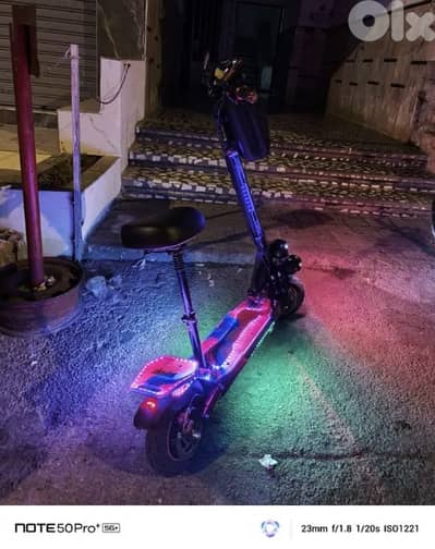 Duol motor electric scooter