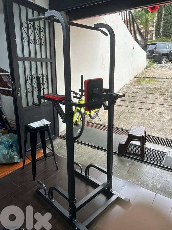 Power Tower Pull Up 3