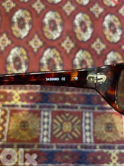 عوينات اصليه