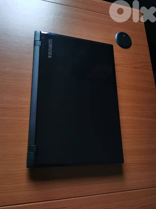 Toshiba laptop like new 6