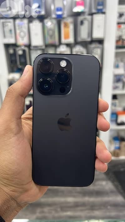 14 pro 128g still water resistant like new