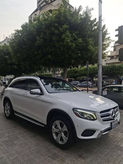 Mercedes-Benz GLC-Class 2018 300 CLEAN CAR FAX 100%