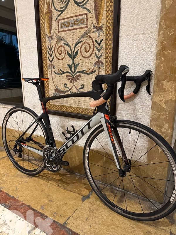 Road bike Scott 2