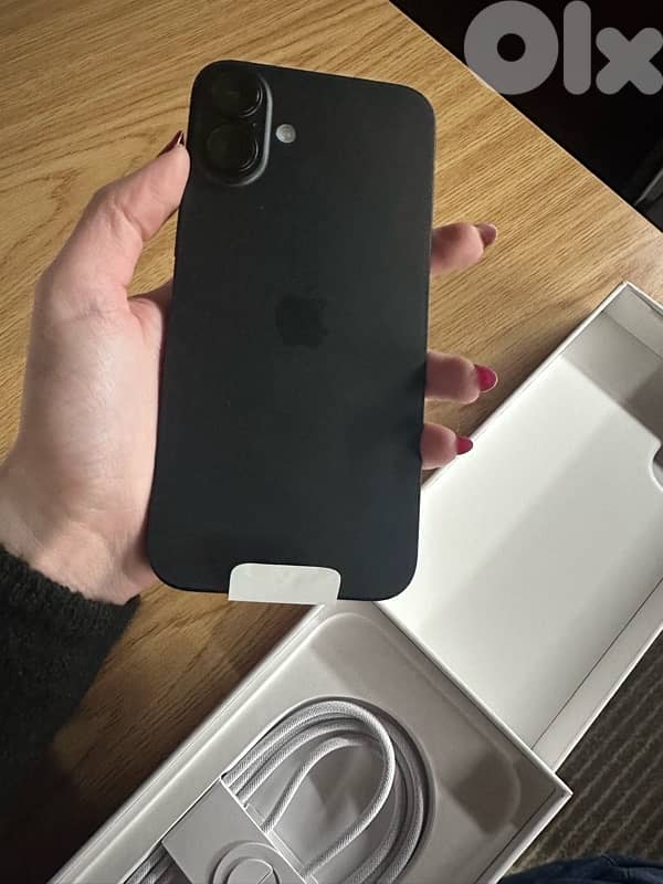 iphone 16 plus 4