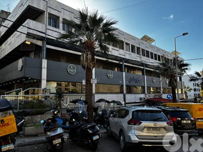 محلان للإيجار في سوق الروشة Two Shops for Rent in Souk Al Rawsheh