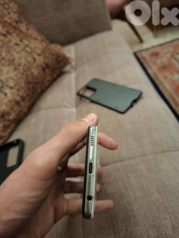 Samsung Galaxy A52s 5G – Good Condition 6