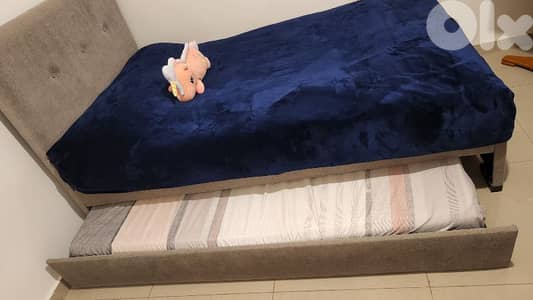 2 beds - pull out bed