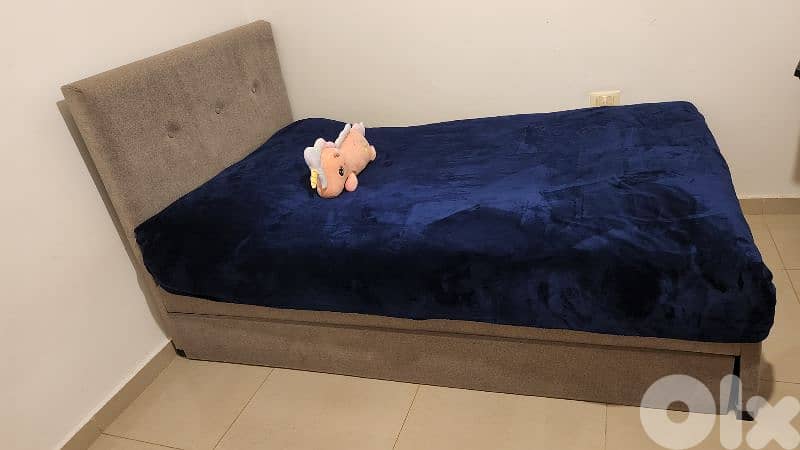 2 beds - pull out bed 2