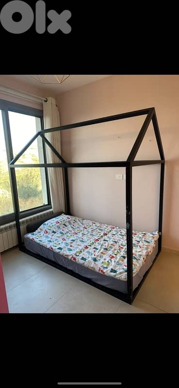 Bed black - solid wood -  paint not perfect