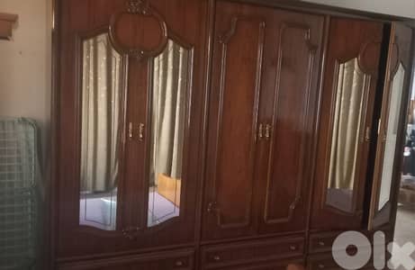 غرفة نوم تختين