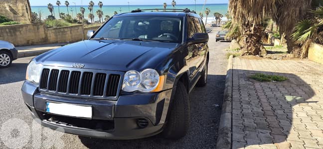 Jeep Grand Cherokee 2010 Laredo