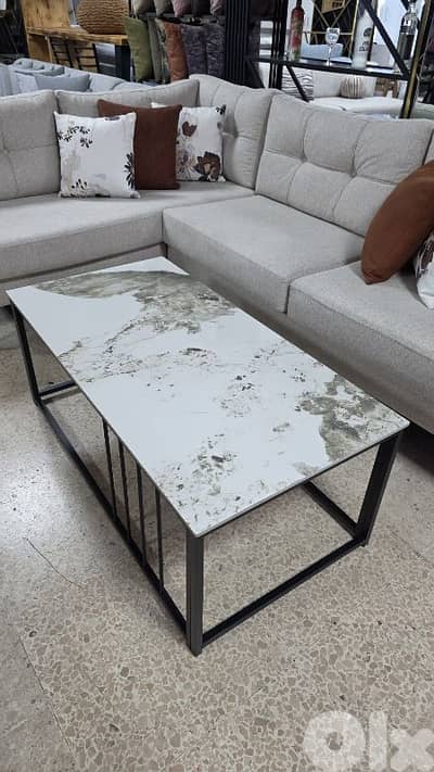 center table ceramic طاولة نصف سيراميك