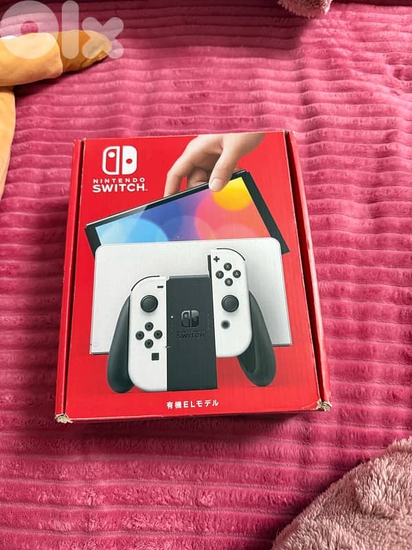 Nintendo Switch OLED White 2